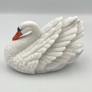 Vintage 1980s Royal Heritage Swan Figurine Ceramic White Bird Statue Taiwan